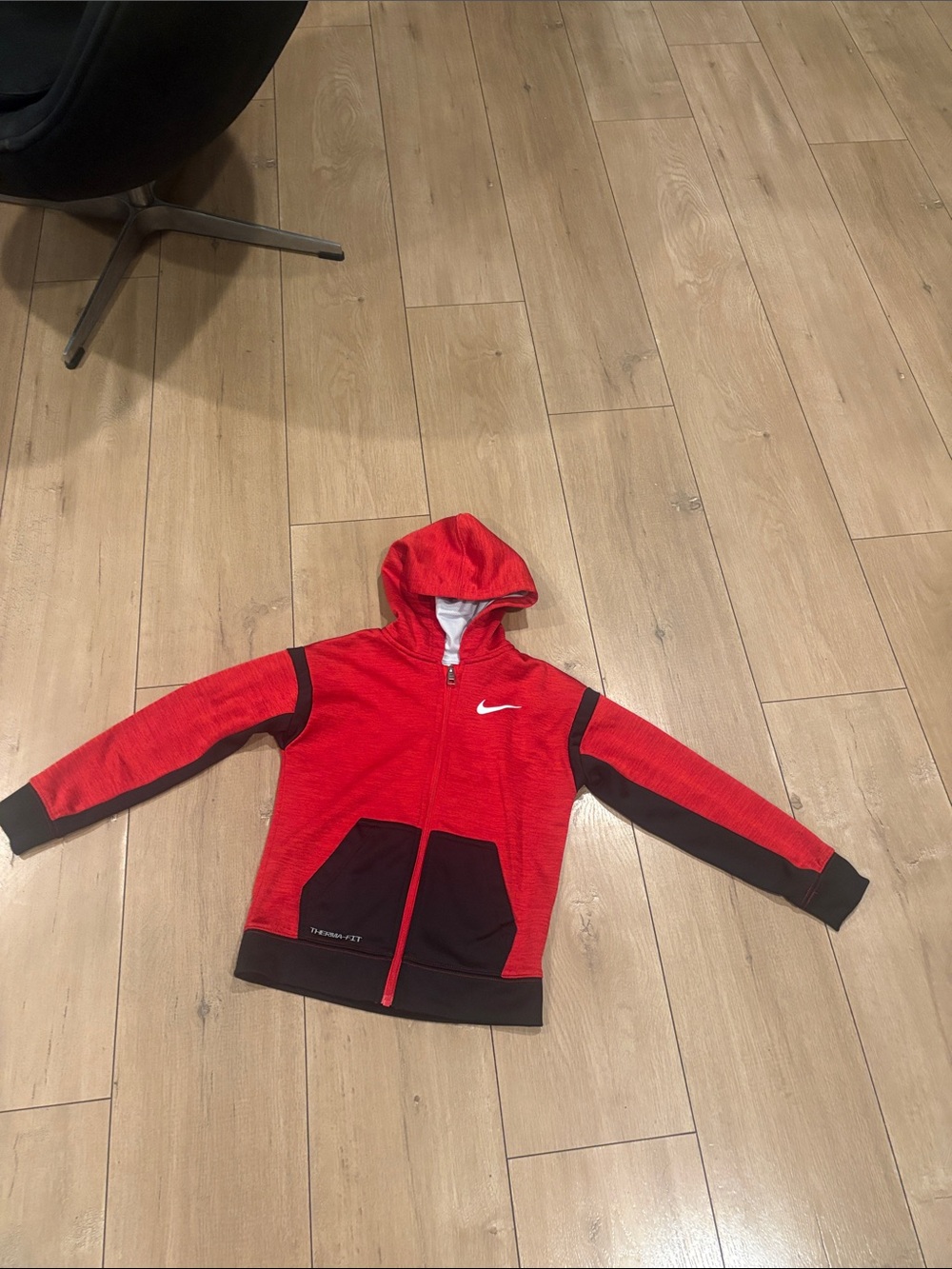 Nike jacket THERMA-FIT Size 6-7 years